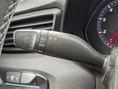 2021 Hyundai Veloster Base