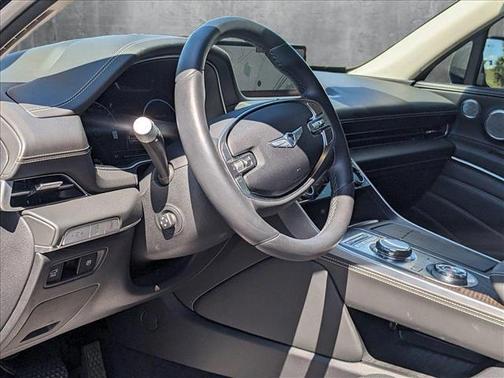 2023 Genesis GV80 2.5T