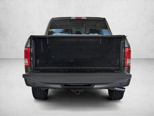 Magnetic Metallic 2017 Ford F-150 XLT