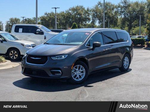 Granite Crystal Metallic Clearcoat 2023 Chrysler Pacifica Touring L