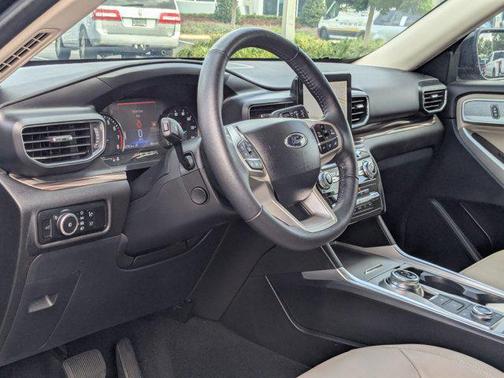 Agate Black Metallic 2024 Ford Explorer Limited