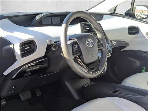 2021 Toyota Prius LE