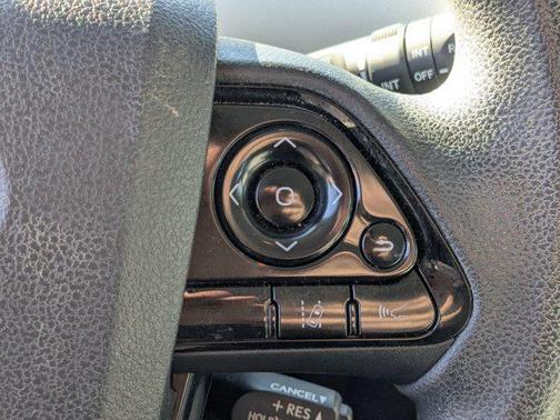 2021 Toyota Prius LE