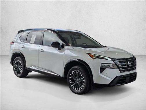 Everest White Pearl/Super Black 2025 Nissan Rogue Platinum