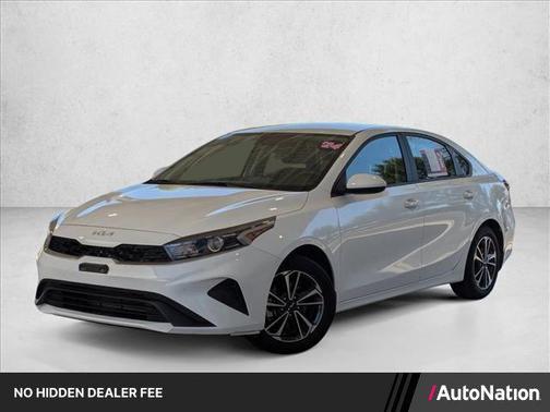 Snow White Pearl 2024 Kia Forte LXS