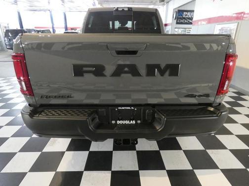 2025 RAM 2500 Rebel/Power Wagon