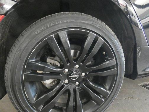 2017 Chrysler 200 LX