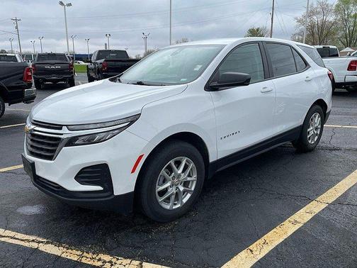 White 2023 Chevrolet Equinox LS