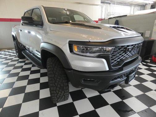 Silver Zynith 2026 RAM 1500 RHO