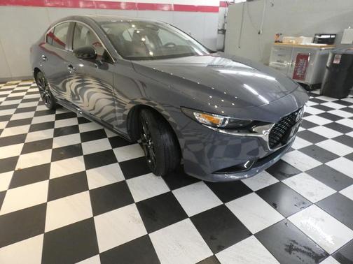 2025 Mazda Mazda3 2.5 S Carbon Edition