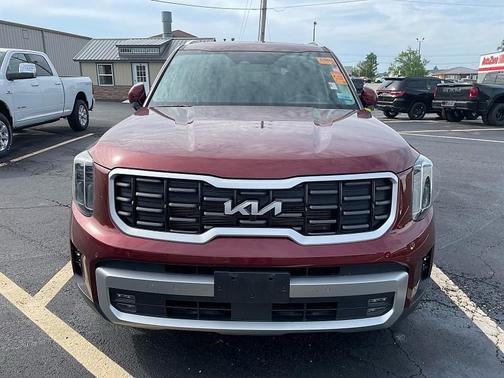 Maroon 2023 Kia Telluride SX