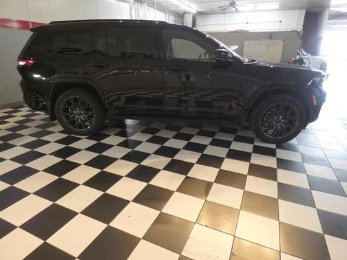 2024 Jeep Grand Cherokee L Summit