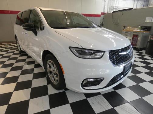 2024 Chrysler Pacifica Limited