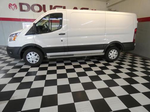 2022 Ford Transit-250 Base