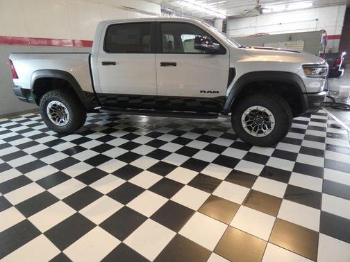 Silver Zynith 2026 RAM 1500 RHO