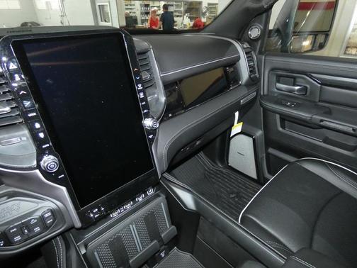 2025 RAM 2500 Rebel/Power Wagon