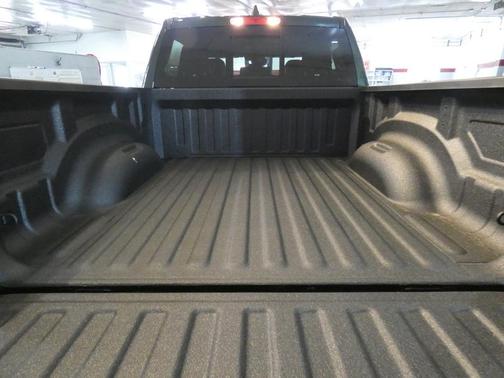 Serrano Red 2026 RAM 1500 RHO