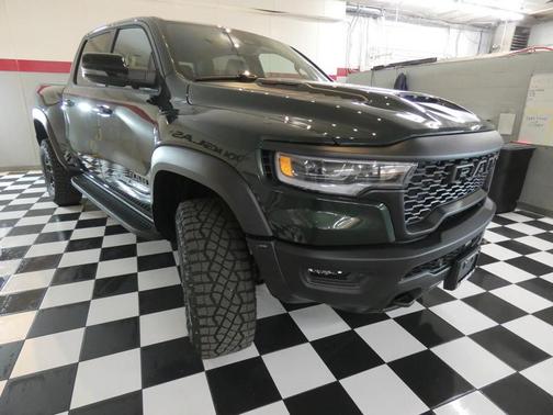 Serrano Red 2026 RAM 1500 RHO