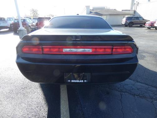 2010 Dodge Challenger SE