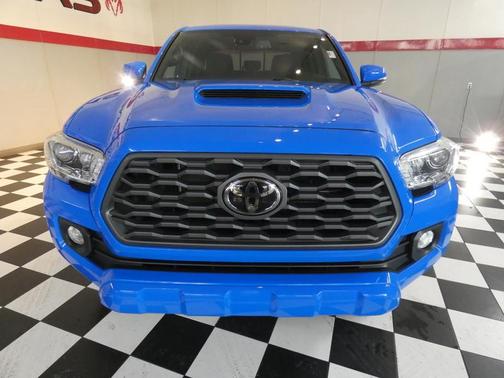 2020 Toyota Tacoma TRD Sport