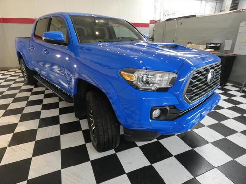 2020 Toyota Tacoma TRD Sport