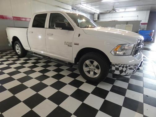 2022 RAM 1500 Classic SLT