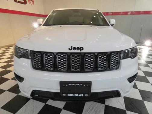 2019 Jeep Grand Cherokee Laredo