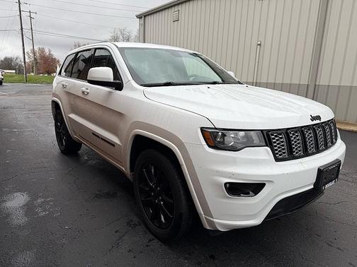 2019 Jeep Grand Cherokee Laredo