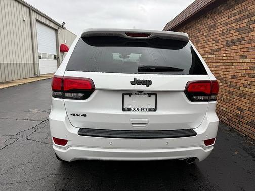 2019 Jeep Grand Cherokee Laredo