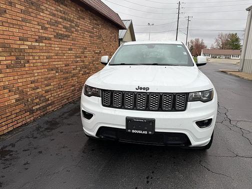 2019 Jeep Grand Cherokee Laredo