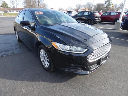 2016 Ford Fusion S