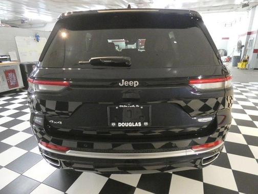 2024 Jeep Grand Cherokee Summit