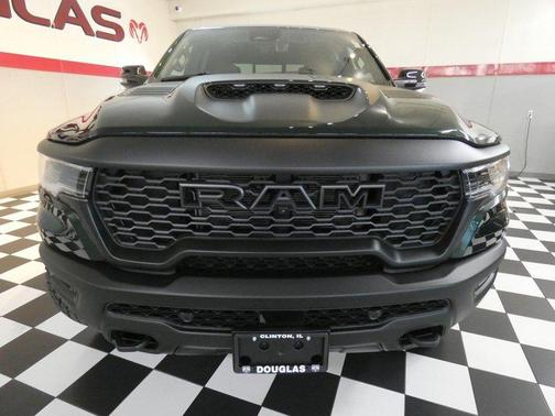 Serrano Red 2026 RAM 1500 RHO