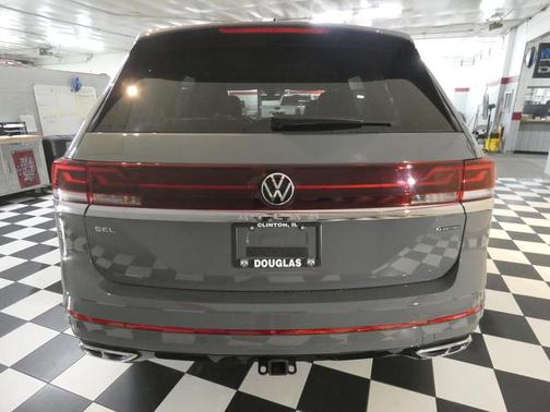2025 Volkswagen Atlas 2.0T SEL Premium R-Line