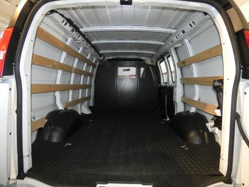 2023 GMC Savana 2500 Work Van