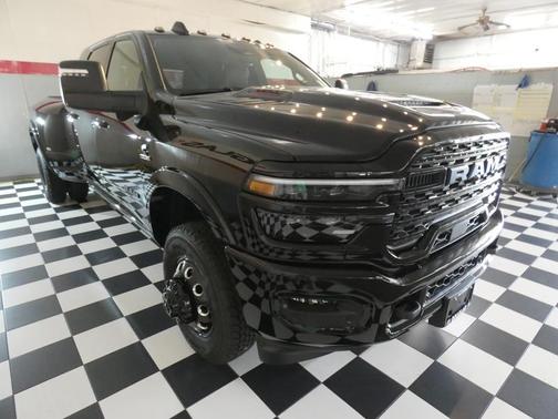 Diamond Black 2026 RAM 3500 Limited