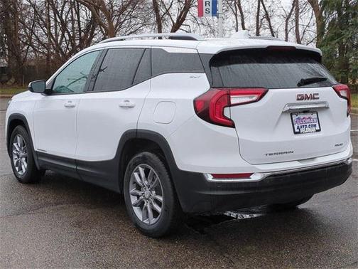 2022 GMC Terrain SLT