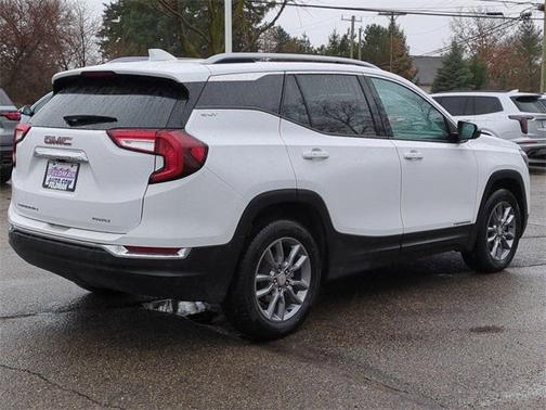 2022 GMC Terrain SLT