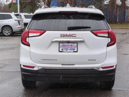2022 GMC Terrain SLT