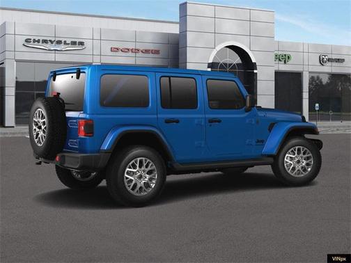 2025 Jeep Wrangler 4-Door Sahara 4x4
