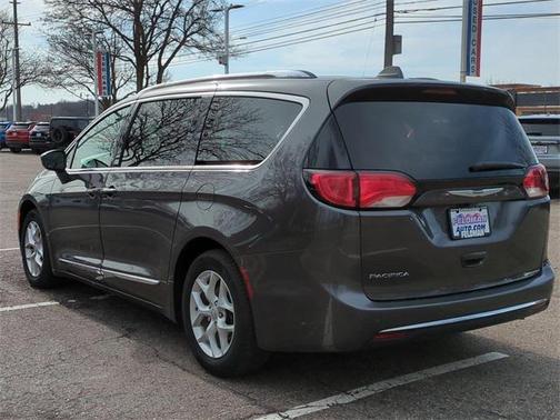 2018 Chrysler Pacifica Touring-L Plus
