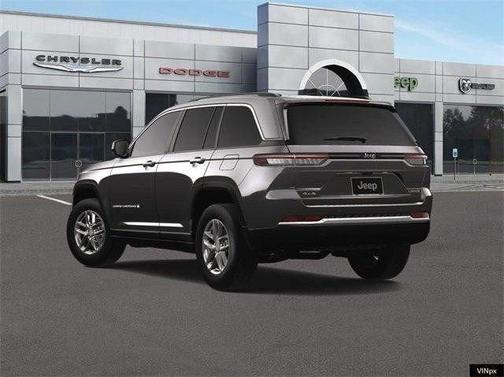 2024 Jeep Grand Cherokee Laredo