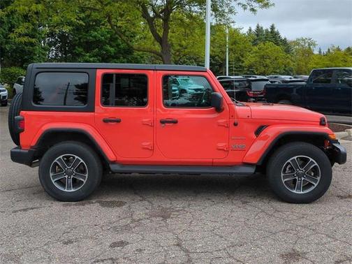 2023 Jeep Wrangler 4-Door Sahara 4x4