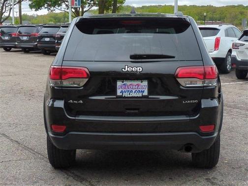 2020 Jeep Grand Cherokee Laredo