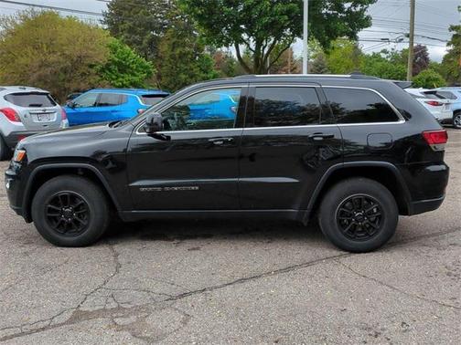 2020 Jeep Grand Cherokee Laredo