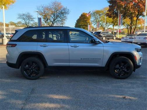 2023 Jeep Grand Cherokee Altitude