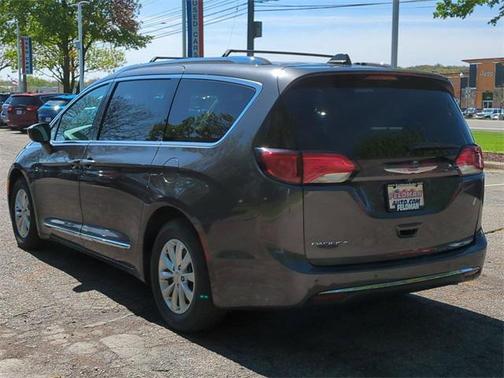 2018 Chrysler Pacifica Touring-L Plus
