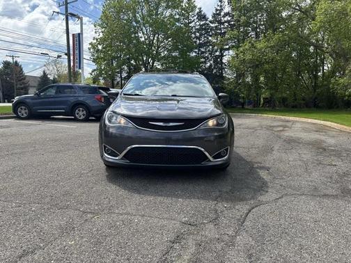 2018 Chrysler Pacifica Touring-L Plus