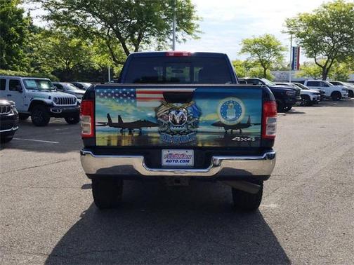 2020 RAM 2500 Tradesman Crew Cab 4X4 6'4' Box