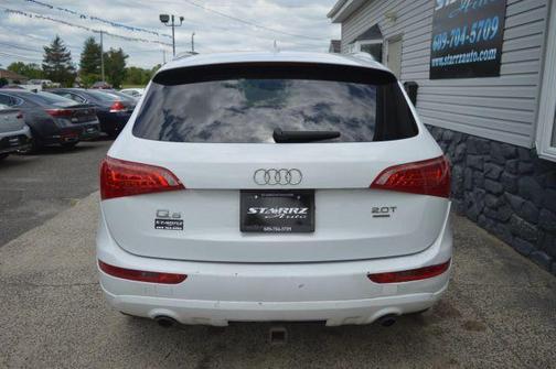 White 2012 Audi Q5 2.0T Premium